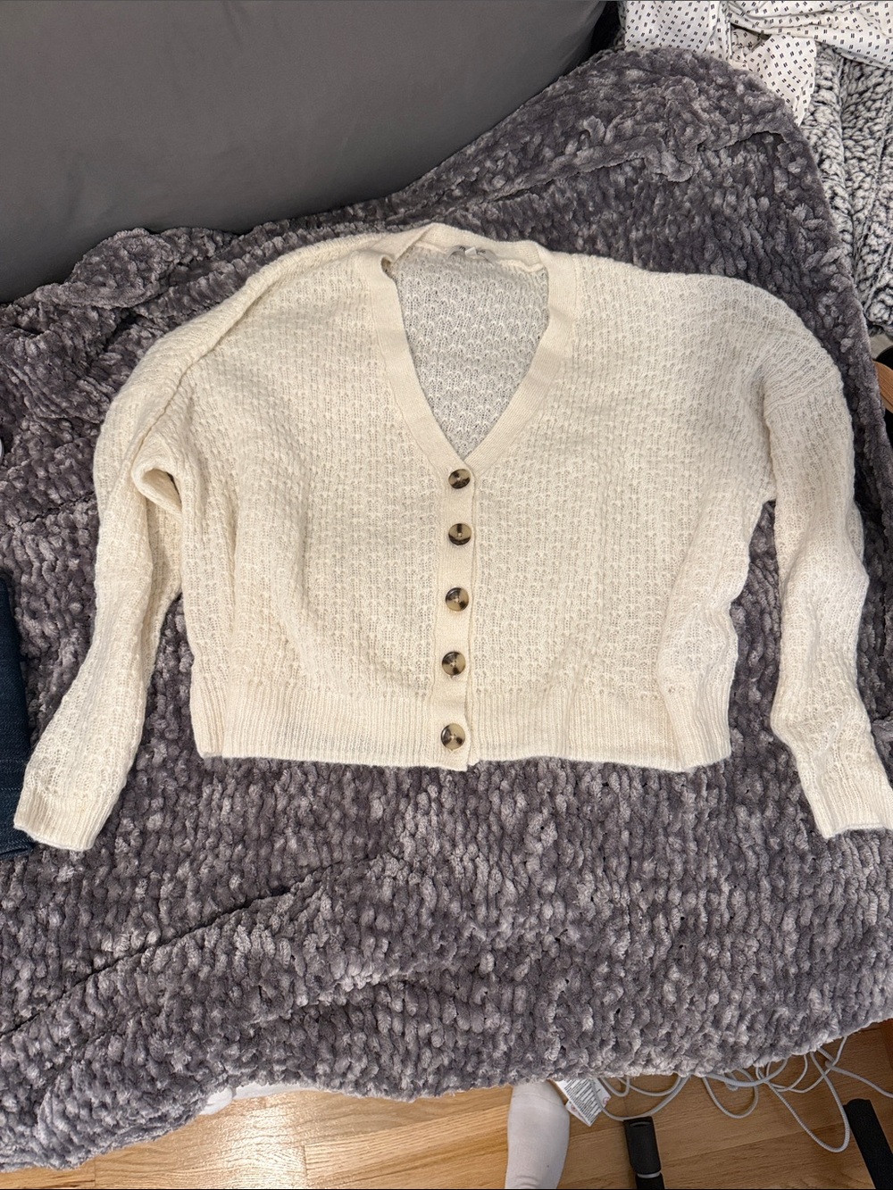 Madewell Cream V-Neck Button Cardigan Sweater